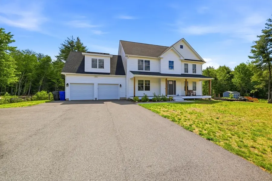 18 Woodland Ln, Belchertown, MA 01007 - #3