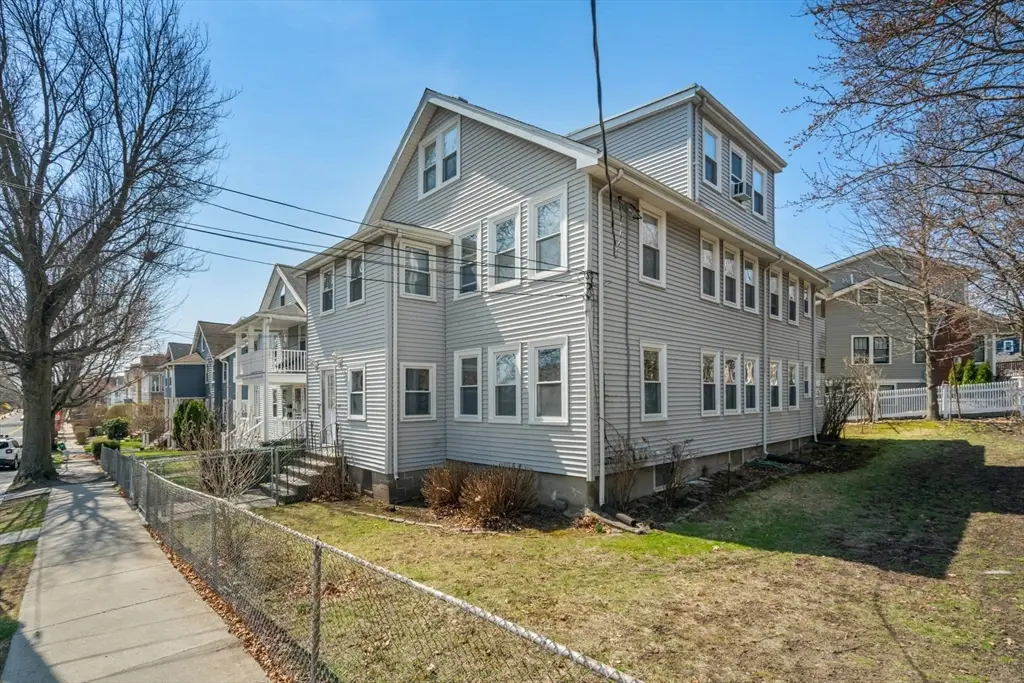 204-206 School St, Watertown, MA 02472 - #1