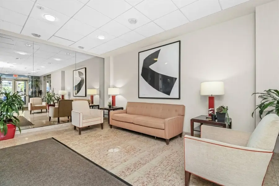 44 Washington St #1113, Brookline, MA 02446 - #2