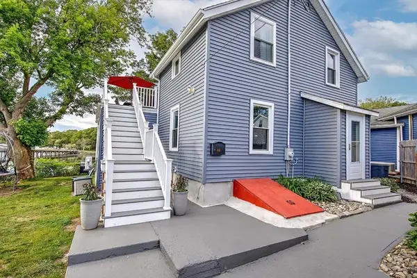 441 Ocean Grove Ave, Swansea, MA 02777