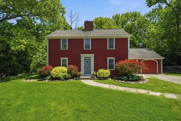 46 Willard Rd, Sturbridge, MA 01566