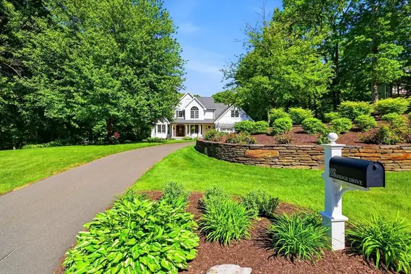 102 Oakridge Drive, Belchertown, MA 01007