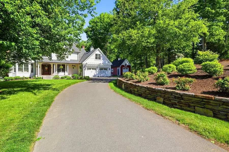 102 Oakridge Drive, Belchertown, MA 01007 - #2