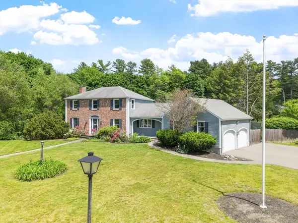 2 Rourke Lane, Lynnfield, MA 01940