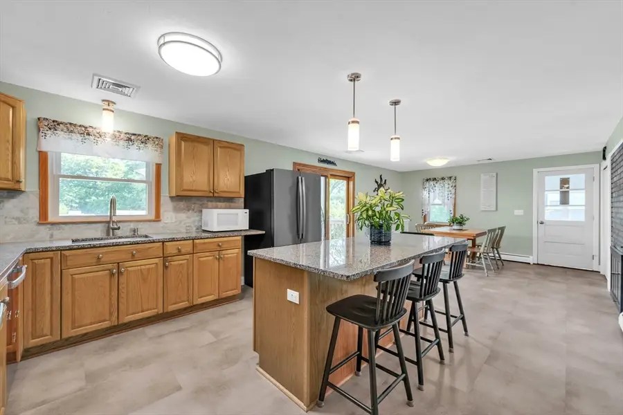 7 Follette St, Grafton, MA 01519 - #2