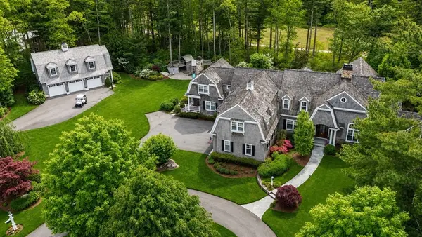 9 High Ridge Drive, Mattapoisett, MA 02739