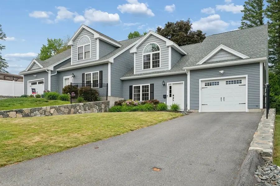 129 Derby St, Worcester, MA 01604 - #2