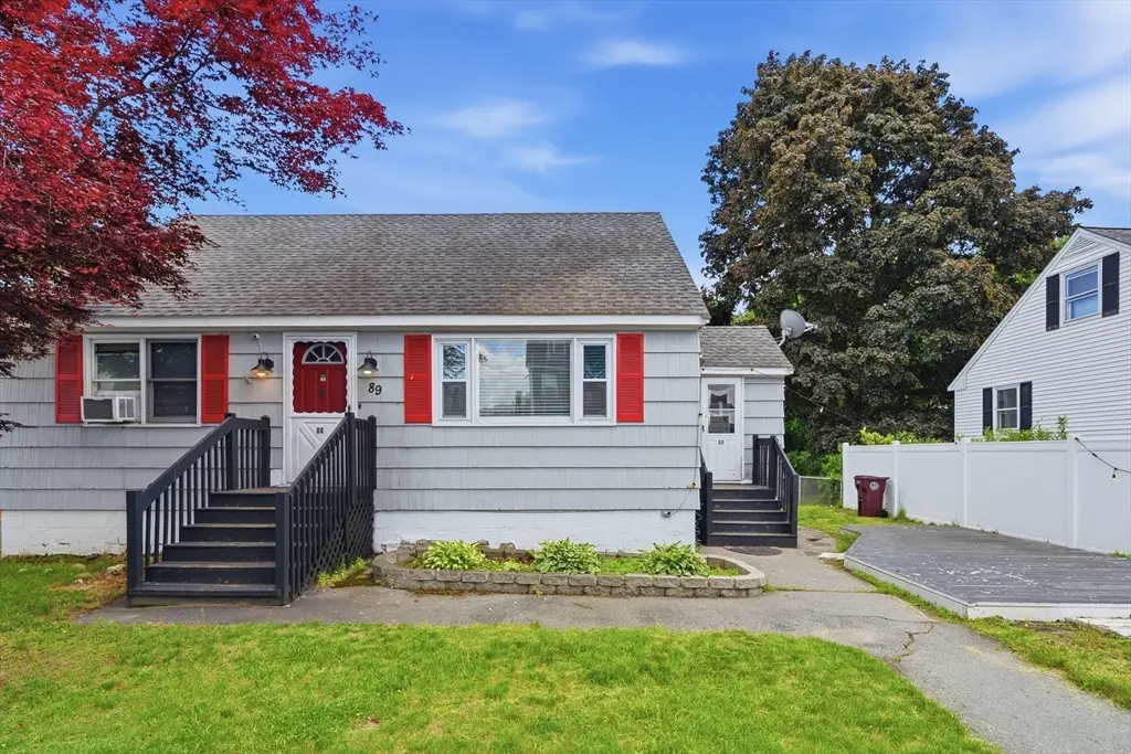 89 Bunker Hill Ave, Lowell, MA 01850 - #1