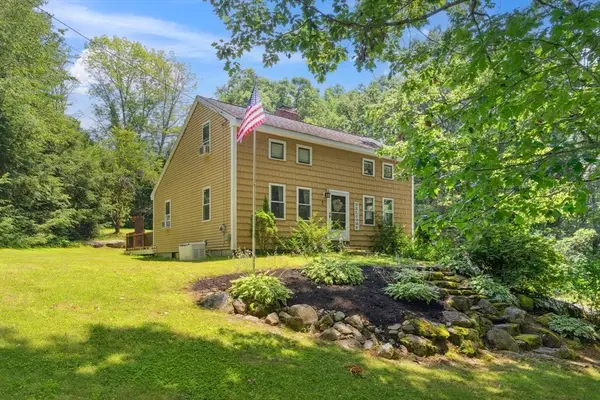 57 Sassawanna Rd, Rutland, MA 01543