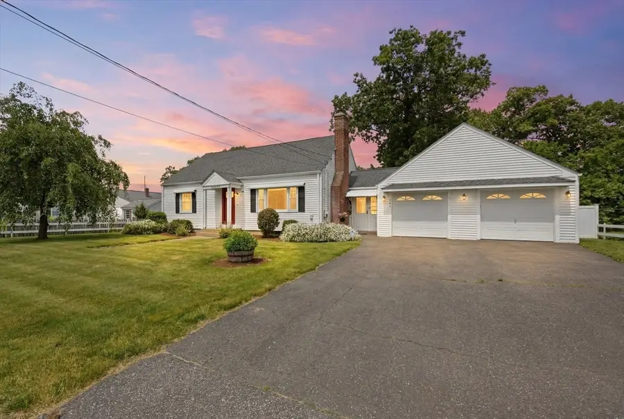 271 Wildermere St, Chicopee, MA 01020 - #3