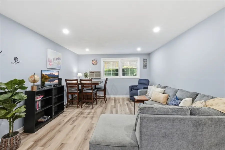 6 Walker Rd #4, North Andover, MA 01845 - #3