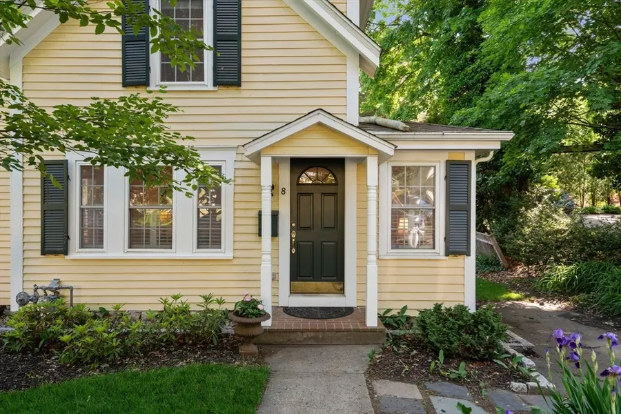 8 Avon Rd, Wellesley, MA 02482 - #2