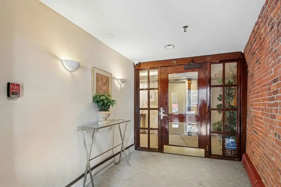 120 Commercial St #4-4, Boston, MA 02109 - #3