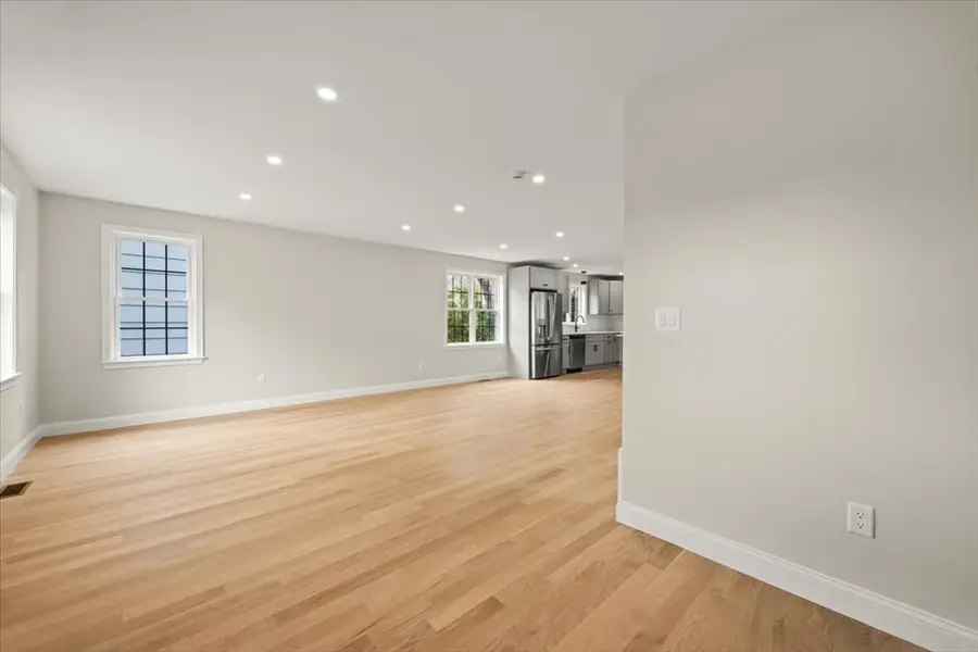 33 Glendale Ave, Brockton, MA 02301 - #3