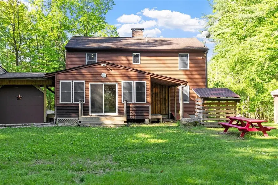 688 Whitney St, Gardner, MA 01440 - #3