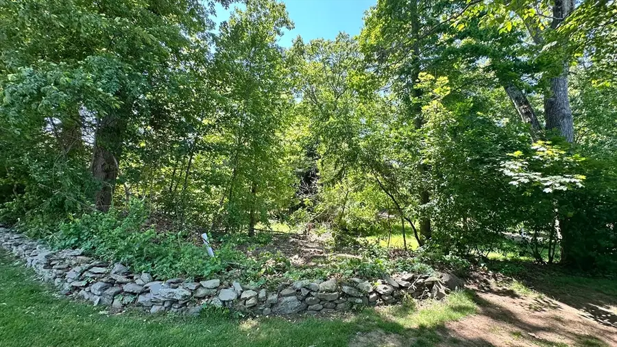 77 Gregory Dr, Seekonk, MA 02771 - #2