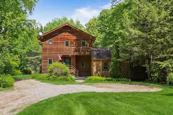 856 N Main St, Orange, MA 01364