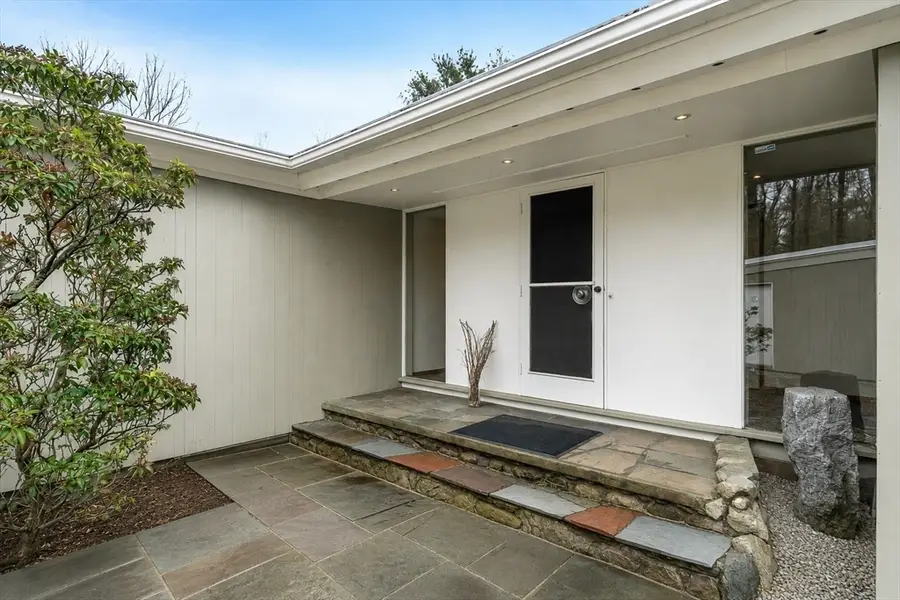 583 Gay St, Westwood, MA 02090 - #3