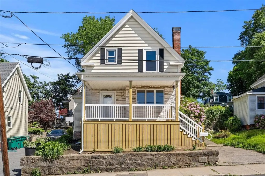 28 Hawthorne St, Lynn, MA 01902 - #1