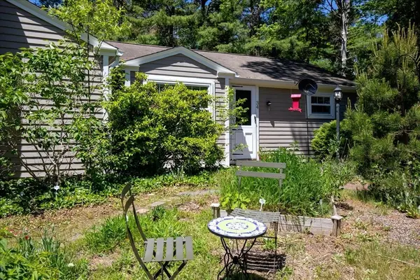 34 Great Wind Drive, Plymouth, MA 02360