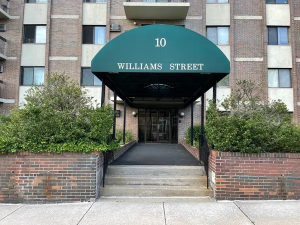 10 Williams St #34, Watertown, MA 02472