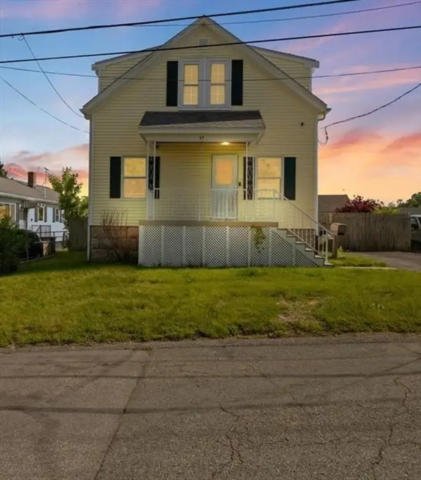 43 Tucker St, Fall River, MA 02724