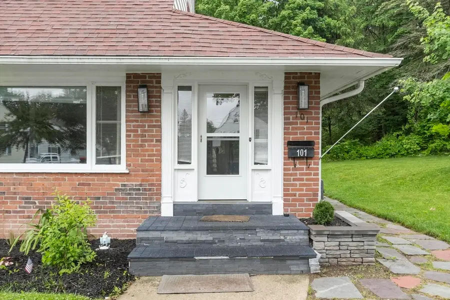 101 Starrett Ave, Athol, MA 01331 - #3