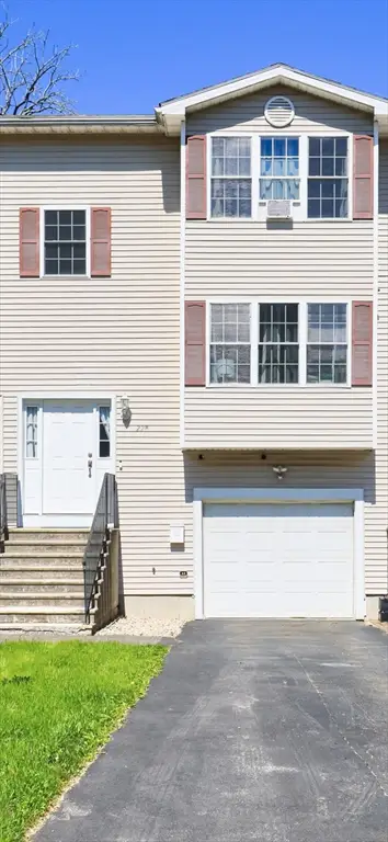 22-B Bancroft St, Worcester, MA 01610 - #2