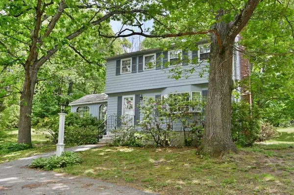 73 Hood Road, Tewksbury, MA 01876