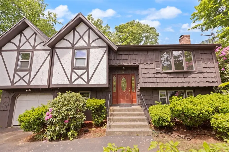 21 Clarke St, Sharon, MA 02067 - #2