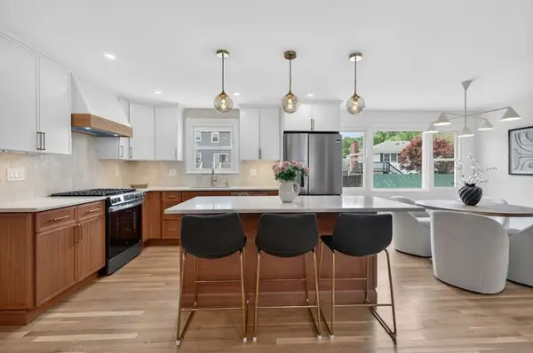 49 Golf Ave, Methuen, MA 01844
