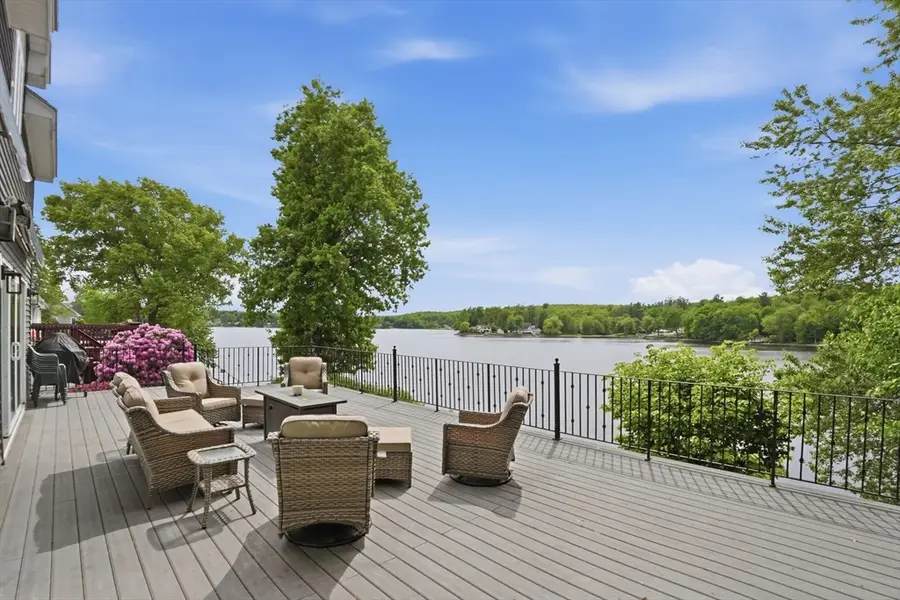 18 Sunset Dr, Millbury, MA 01527 - #2