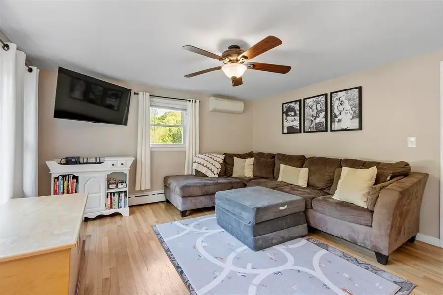 1417 Massachusetts Ave, Lunenburg, MA 01462 - #3