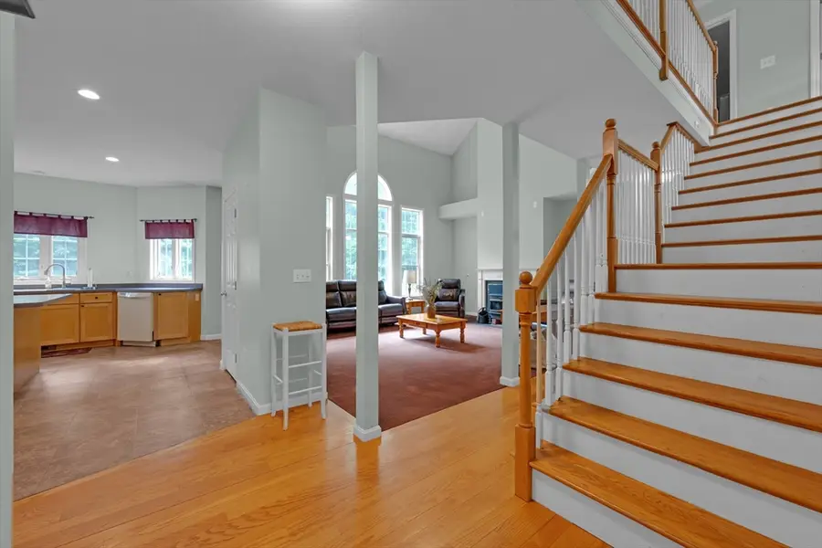 16 Lindsey Ln, Charlton, MA 01507 - #2