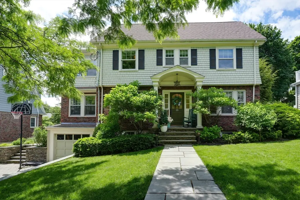 35 Richardson Rd, Belmont, MA 02478 - #1