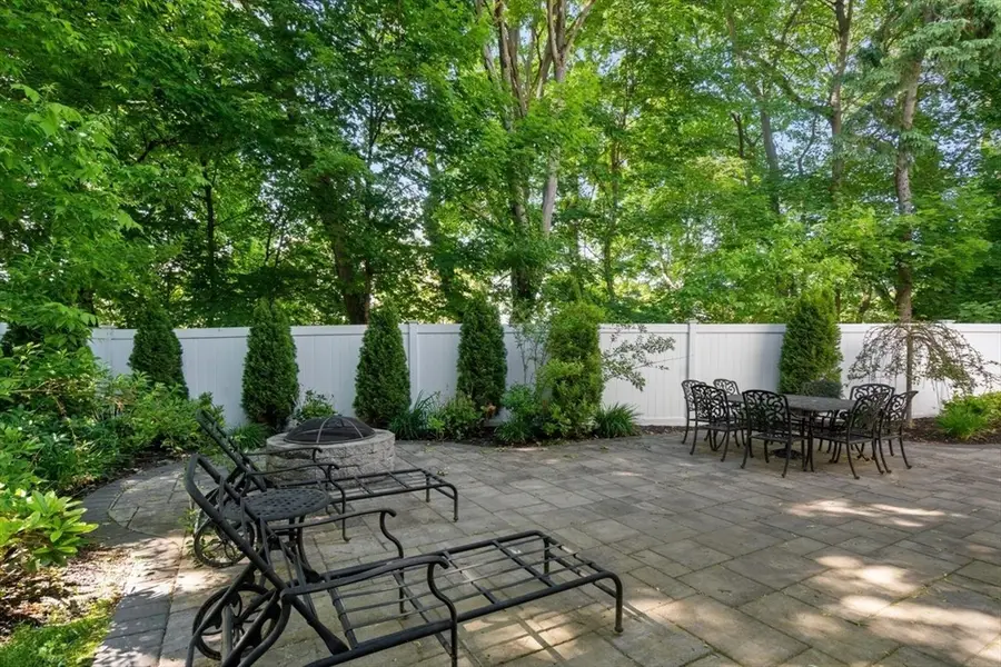 283 Walnut Street, Wellesley, MA 02481 - #2