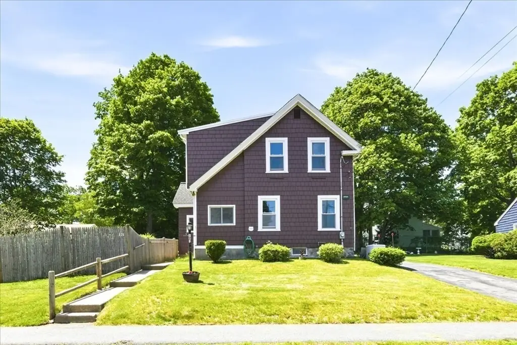 121 Oakdale Ave, Dedham, MA 02026 - #1