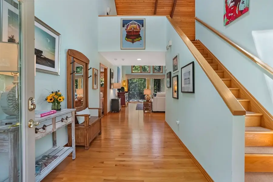 18 Puritan Dr, Oak Bluffs, MA 02557 - #3