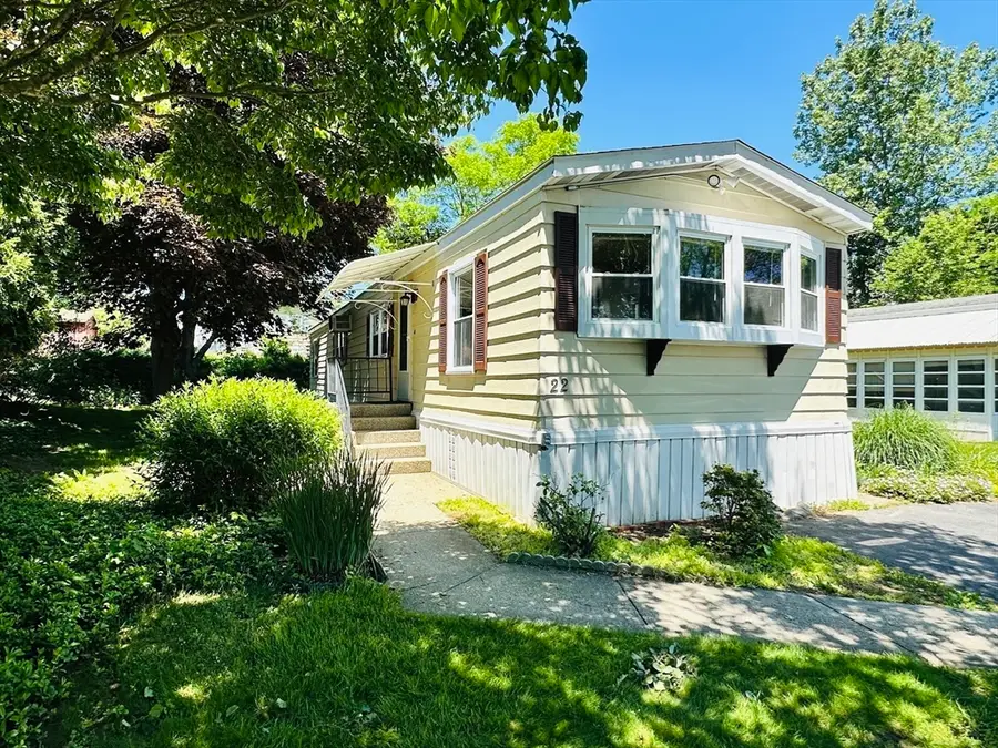 22 Contessa Dr., Springfield, MA 01119 - #2