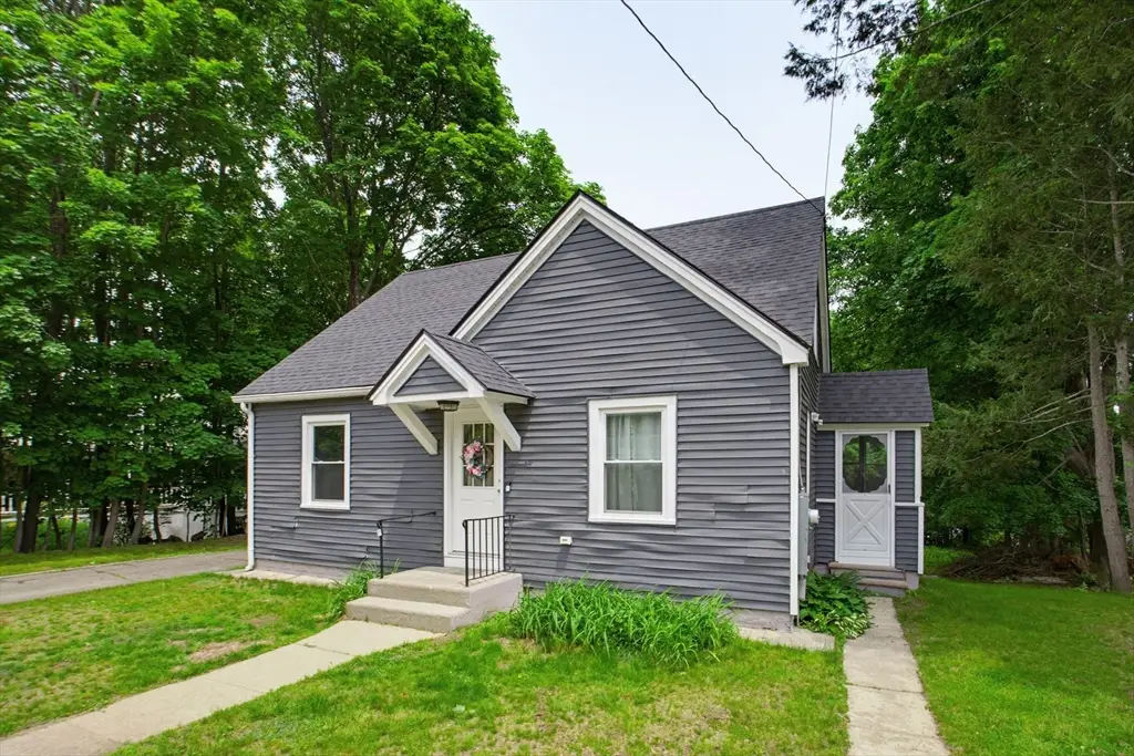 25 Flynt Ave, Monson, MA 01057 - #1
