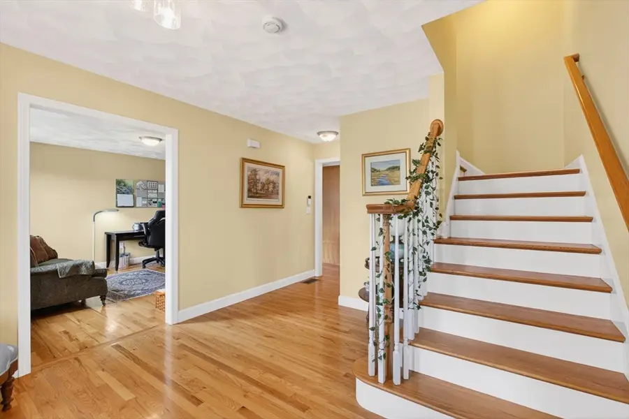 1 Magnavista Dr, Haverhill, MA 01830 - #2