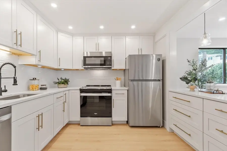 286 Fenno St #5, Revere, MA 02151 - #2