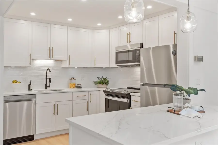 286 Fenno St #5, Revere, MA 02151 - #3
