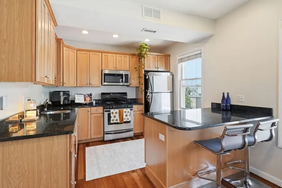 841 Saratoga St #3, Boston, MA 02128 - #3