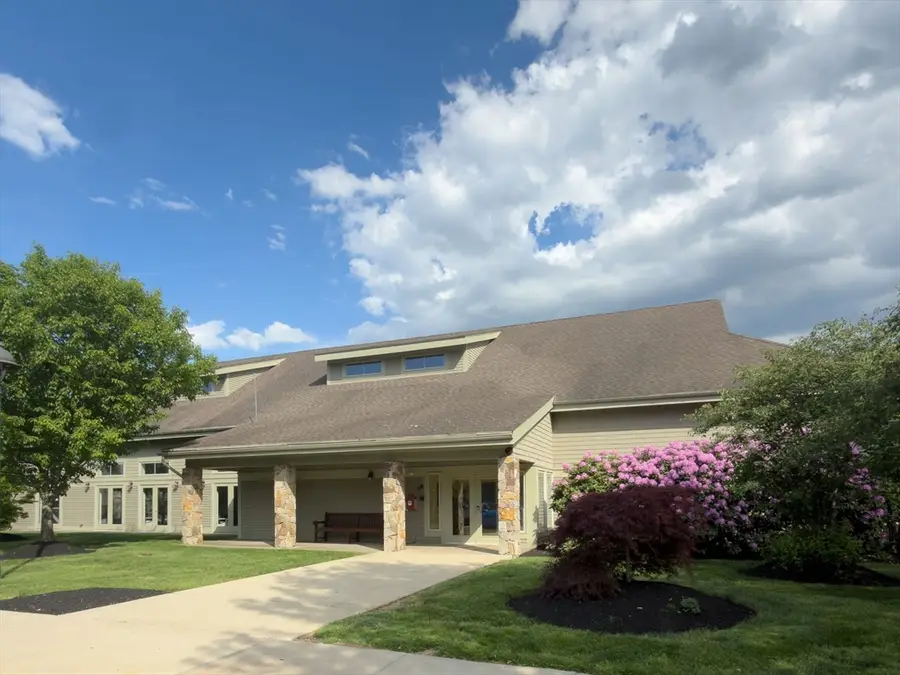 4 Harvest Dr #201, North Andover, MA 01845 - #3