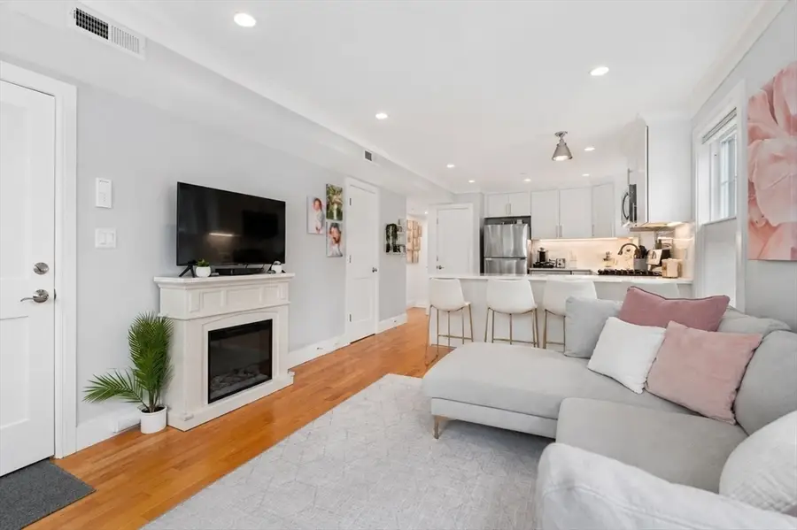 652 Hyde Park Ave. #2R, Boston, MA 02131 - #3