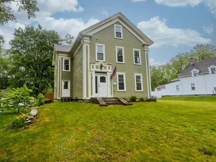 20 Worcester St, Grafton, MA 01519 - #2
