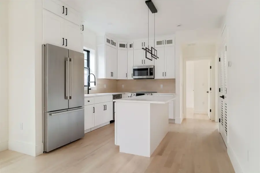 387 Norfolk St #2, Cambridge, MA 02139 - #2