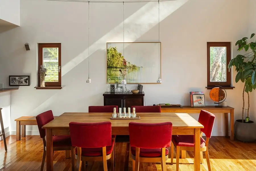 10 Newell St, Cambridge, MA 02140 - #2