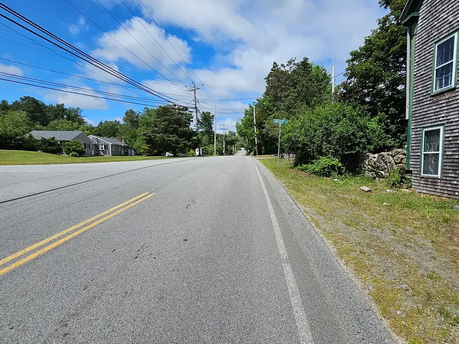 289 North Ave, Rochester, MA 02770 - #3
